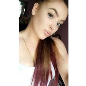 Meet your Posher, Adriana